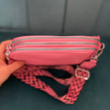 Borsa rosa con tracolla